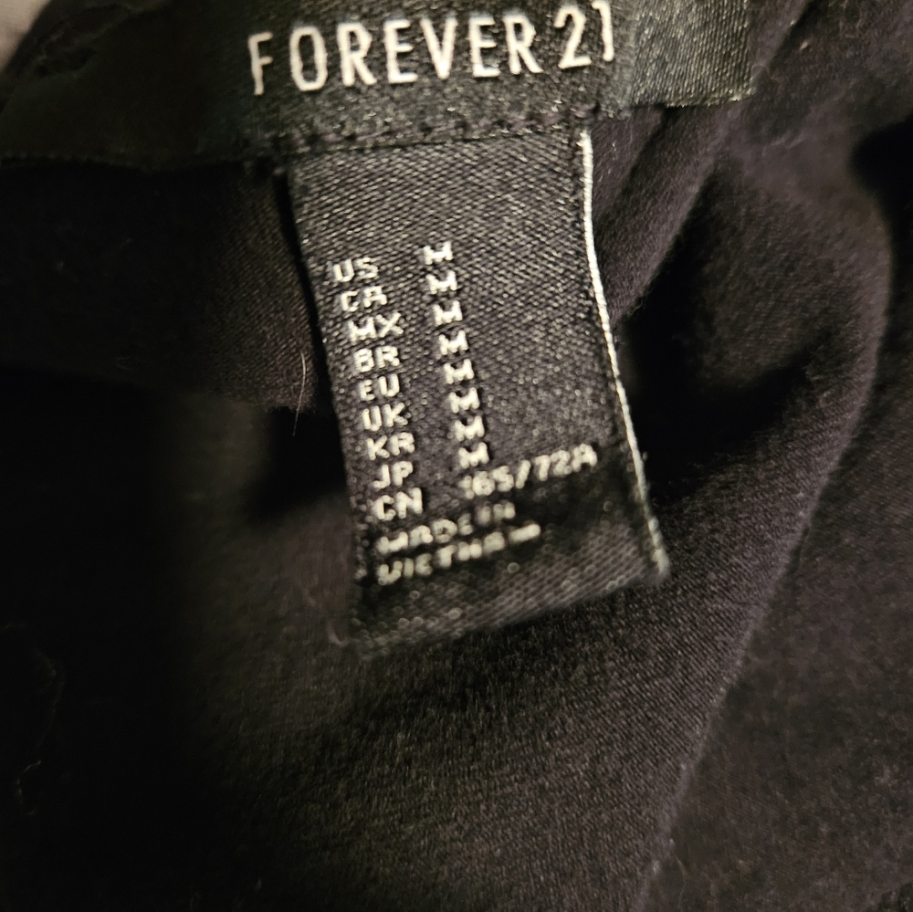 Forever 21 Black Jumpsuit - Size Medium 💣 - Picture 5 of 6